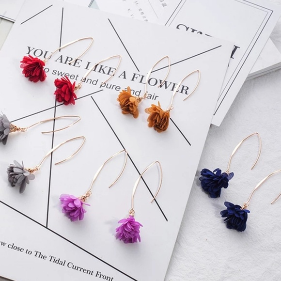 Gold & Green Flower Boho Gypsy Earrings 2.75in - Picture 4 of 7